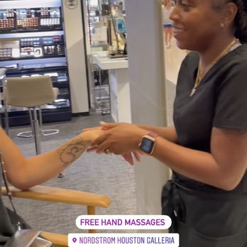 Sistahood Studios - A free 30 minute massage comes with services. - Massage Near Me - Houston, Texas Sistahood Studios - A free 30 minute massage comes with services. - Massage Near Me - Houston, Texas