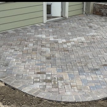 Kettle River - Full patio - Masonry/Concrete Near Me