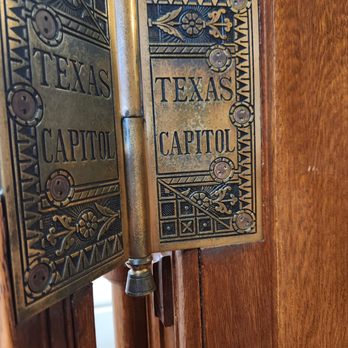 Texas Capitol - On a door's hinge... Texas Capitol! - Landmarks & Historical Buildings Near Me - Austin, Texas Texas Capitol - On a door's hinge... Texas Capitol! - Landmarks & Historical Buildings Near Me - Austin, Texas