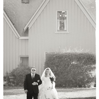 Spring Ranch Mendocino - A bride walks down the aisle with the Victorian farmhouse as her backdrop - Venues & Event Spaces Near Me - Little River, California Spring Ranch Mendocino - A bride walks down the aisle with the Victorian farmhouse as her backdrop - Venues & Event Spaces Near Me - Little River, California