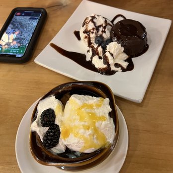 Rocking V Cafe - Lava cake and peach cobbler - New American Near Me - Kanab, Utah Rocking V Cafe - Lava cake and peach cobbler - New American Near Me - Kanab, Utah