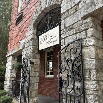 Old Edwards Inn and Spa - Hotels Near Me - Highlands, North Carolina Old Edwards Inn and Spa - Hotels Near Me - Highlands, North Carolina