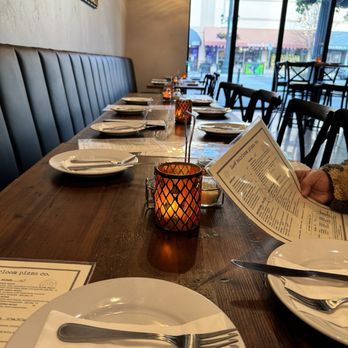 Live@Heirloom Pizza Co. - Table - Pizza Near Me - Salinas, California Live@Heirloom Pizza Co. - Table - Pizza Near Me - Salinas, California