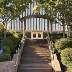 Entrance steps to Self-Realization Fellowship