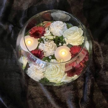 The Flower Market - Moody, dark, simple - my floating candles in their bowl with water & flowers - Florists Near Me - Monterey, California