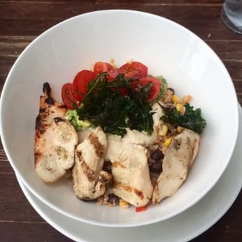 Stonesedge Kitchen - Quinoa taco bowl with chicken - Breakfast & Brunch Near Me - Whistler, British Columbia Stonesedge Kitchen - Quinoa taco bowl with chicken - Breakfast & Brunch Near Me - Whistler, British Columbia