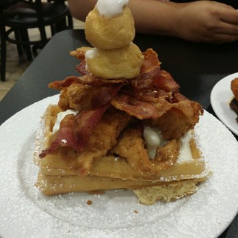 Maple Leaf Diner - American Near Me - Dallas, Texas Maple Leaf Diner - American Near Me - Dallas, Texas