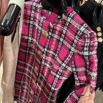 Nordstrom Scottsdale Fashion Square - Balmain pink so nice - Department Stores Near Me - Scottsdale, Arizona