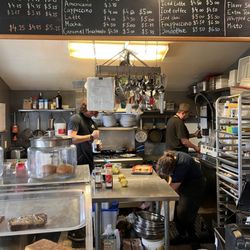Coho Joe - Busy and friendly staff