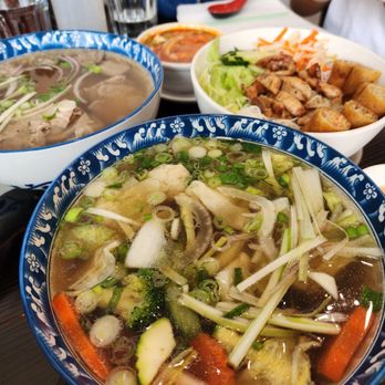 Pho Ontario - Pho dac biet, wonton noodles, bbq chicken - Pan Asian Near Me - Montreal, Quebec Pho Ontario - Pho dac biet, wonton noodles, bbq chicken - Pan Asian Near Me - Montreal, Quebec