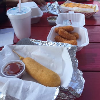 Deri Delite - Their food was okay. Slushie was good. - Ice Cream & Frozen Yogurt Near Me - Aurora, Illinois