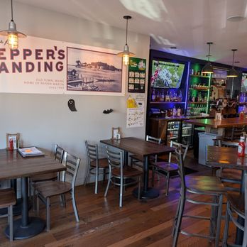 Pepper's Seafood Co - Inside - Seafood Near Me - Ogunquit, Maine
