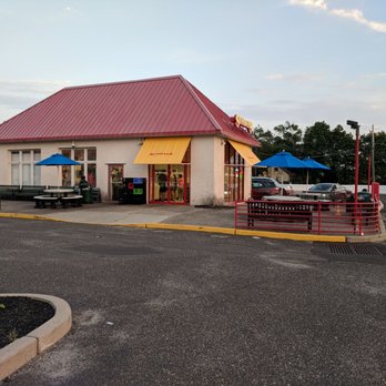Sundaes - Ice Cream & Frozen Yogurt Near Me - Berlin, New Jersey
