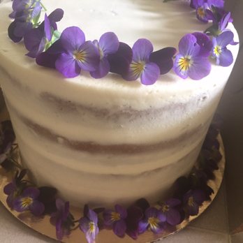 Pretty Sweet Bakery - Semi-naked cake for a Bridal Shower - Bakeries Near Me - Calgary, Alberta