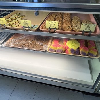 Hadorn's Bakery - Options - Donuts Near Me - Bardstown, Kentucky Hadorn's Bakery - Options - Donuts Near Me - Bardstown, Kentucky