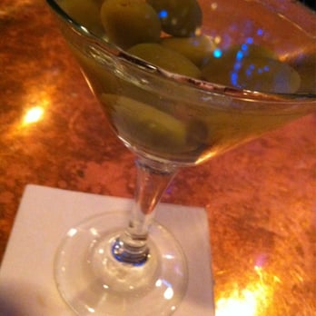 Matteo's Bellmore - Grey goose martini, little dirty, extra olives Mmm Already had a few sips; made perfectly! ;) - Italian Near Me - Bellmore, New York