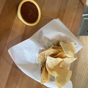 Taco Ocho - Stale chips and decent salsa - Tacos Near Me - McKinney, Texas