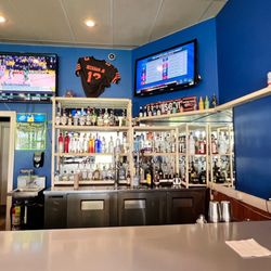 Tilt Bar & Grill