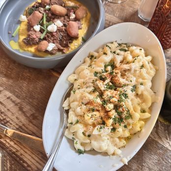 Southerleigh - Mac & Cheese - Breweries Near Me - San Antonio, Texas