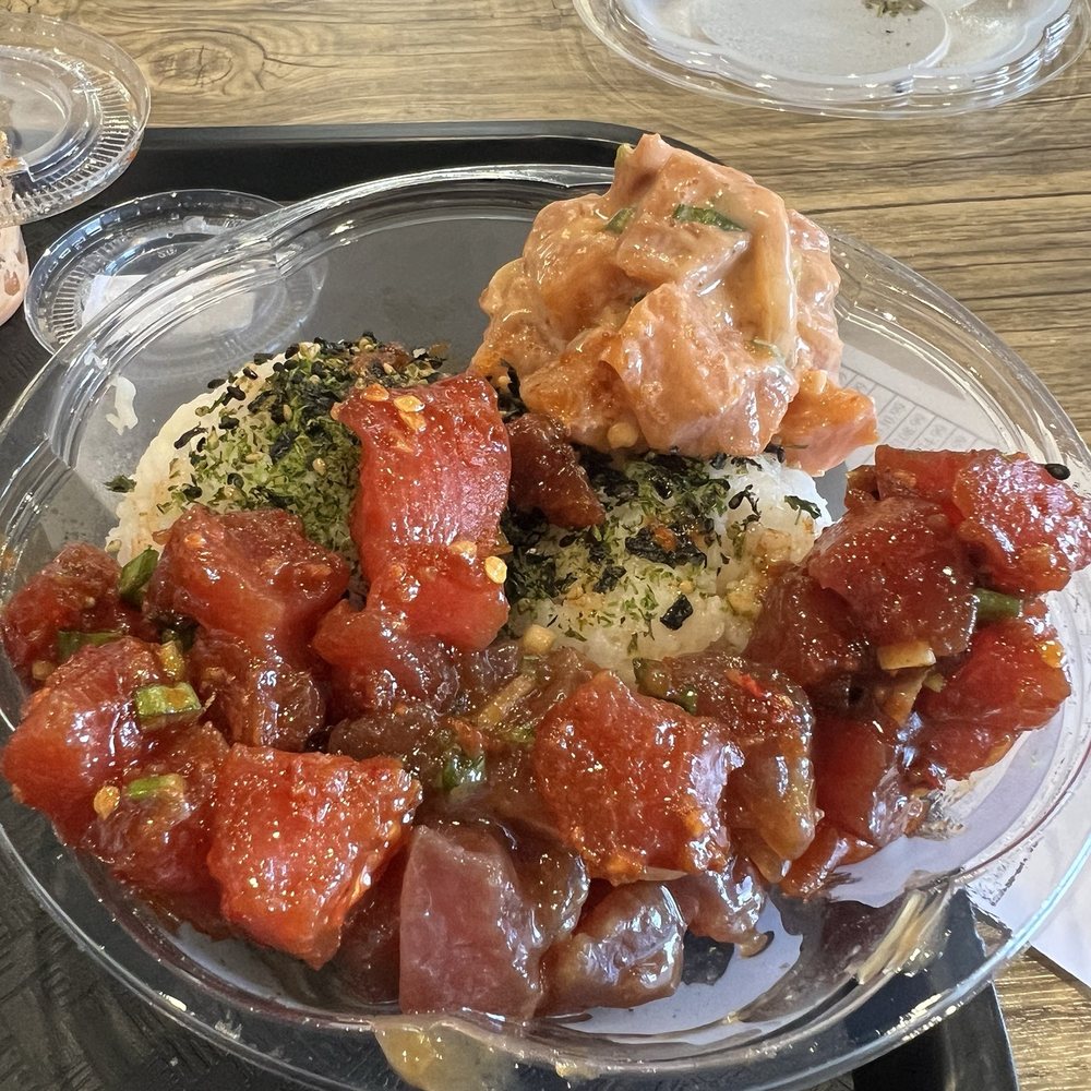 Sweet & spicy tuna, spicy garlic tuna, spicy mayo salmon Sweet & spicy tuna, spicy garlic tuna, spicy mayo salmon