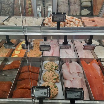 Amazon Fresh - Seafood section - Grocery Near Me - Los Angeles, California Amazon Fresh - Seafood section - Grocery Near Me - Los Angeles, California