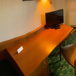 Landhotel Krausnick - Das Dachfenster hat eine elektrische Jalousie und ein Fliegengitter