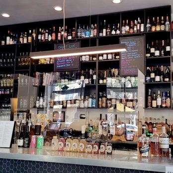 Magpie Cafe - The bar - New American Near Me - Sacramento, California Magpie Cafe - The bar - New American Near Me - Sacramento, California
