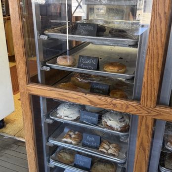 Breakfast Club - Baked Goods - Burgers Near Me - Mammoth Lakes, California Breakfast Club - Baked Goods - Burgers Near Me - Mammoth Lakes, California