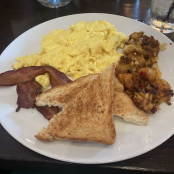 Urban Prime - Sunday Brunch classic breakfast - Sandwiches Near Me - Melbourne, Florida