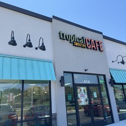 Tropical Smoothie Cafe