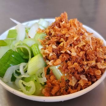 Vien Huong Restaurant - Fried Garlic & Green Onions - Chinese Near Me - Oakland, California Vien Huong Restaurant - Fried Garlic & Green Onions - Chinese Near Me - Oakland, California