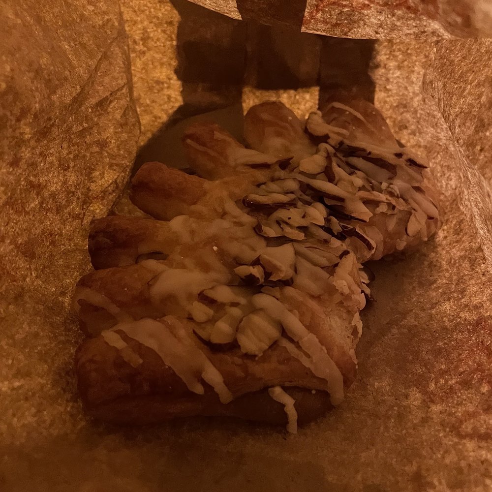 Bear claw pastry Bear claw pastry