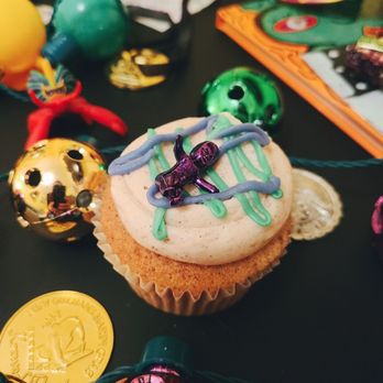 Billy's Bakery - King cake cupcake for Mardi Gras - Bakeries Near Me - New York, New York Billy's Bakery - King cake cupcake for Mardi Gras - Bakeries Near Me - New York, New York