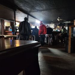 M&M Club - Inside of M&M Club. The music was nice and they serve free food. Can't beat it.