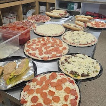 Fatman's Pizza - a variety of pizzas - Pizza Near Me - Tonawanda, New York Fatman's Pizza - a variety of pizzas - Pizza Near Me - Tonawanda, New York