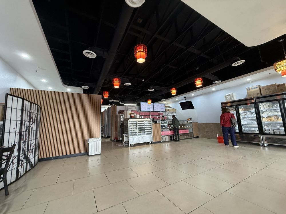 D & D Dim Sum Bakery