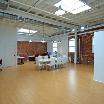 Santa Monica Studios - conference room - Video/Film Production Near Me - Santa Monica, California Santa Monica Studios - conference room - Video/Film Production Near Me - Santa Monica, California
