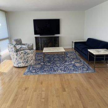 Ethan Allen - Chairs and console are perfect in this room - Interior Design Near Me - Chicago, Illinois Ethan Allen - Chairs and console are perfect in this room - Interior Design Near Me - Chicago, Illinois