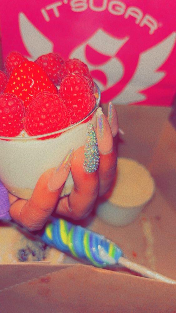 Exotic Nails & Designs Logo