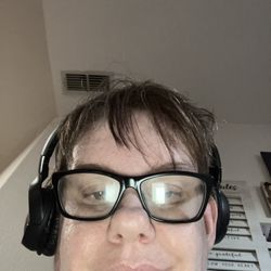 Accessory Store - Bluetooth JBL HEADPHONES I GOT FORM WALMART