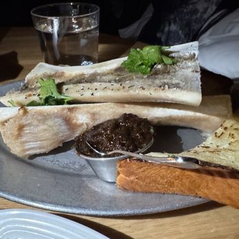 Au Cheval - Roasted Marrow Bones, Beef Cheek Marmalade & Toast - Bars Near Me - Chicago, Illinois