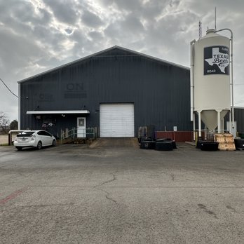 2.0 Brewing Company - Brew house - Breweries Near Me - Taylor, Texas 2.0 Brewing Company - Brew house - Breweries Near Me - Taylor, Texas