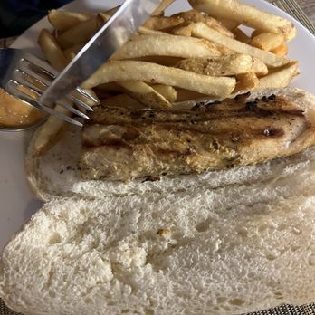 Sugarcane Grille - Grilled mahi mahi sandwich (plain) - Caribbean Near Me - Charlotte Amalie, Virgin Islands