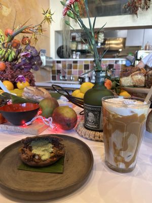 Chainsaw Café by null