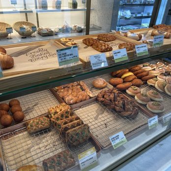 Tous Les Jours - Bakeries Near Me - Buffalo Grove, Illinois