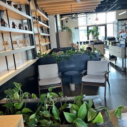 Corvus Coffee Roasters - Inside