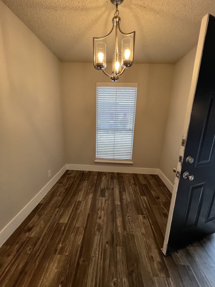 Photos of ASHMORE APARTMENTS Updated August 2024 86 Photos & 31