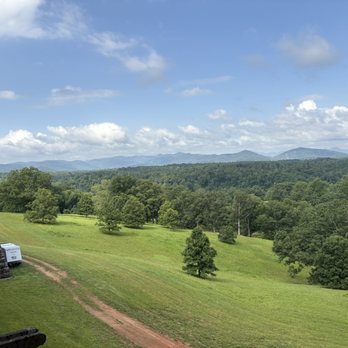 Biltmore Winery - View - Wineries Near Me - Asheville, North Carolina Biltmore Winery - View - Wineries Near Me - Asheville, North Carolina