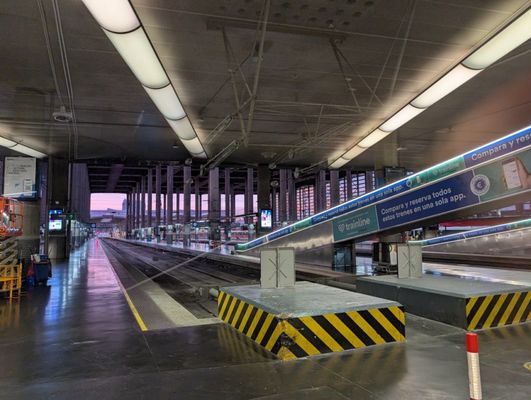 Madrid Puerta de Atocha-Almudena Grandes by null