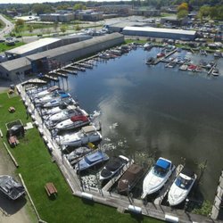 Chain O' Lakes Marina & Store
